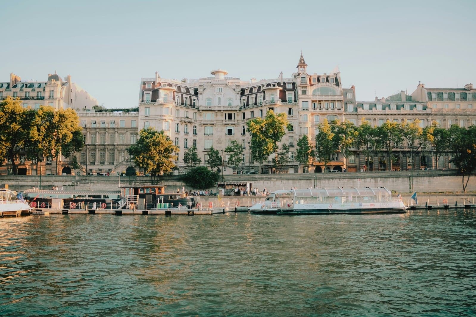 Les quais de Seine à Paris